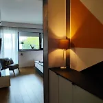 Visit Poznan Quarto em Acomodações Particulares Paledzie